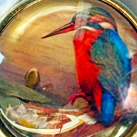 FISHER BIRD PENDANT NECKLACE, HANDMADE, GLASS DOME ON METAL, 23 INCH SILVER-TON - Picture 4 of 4